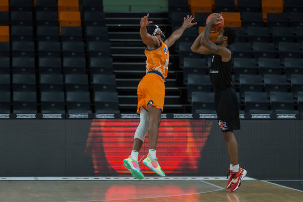 对于那些深 对于那些深