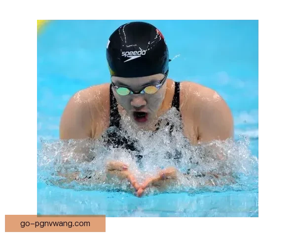 激情澎湃，竞技风暴：游泳公开赛全程实况报道