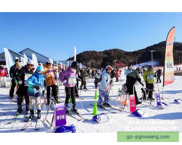 精彩纷呈 冰雪运动风暴：滑雪公开赛的魅力